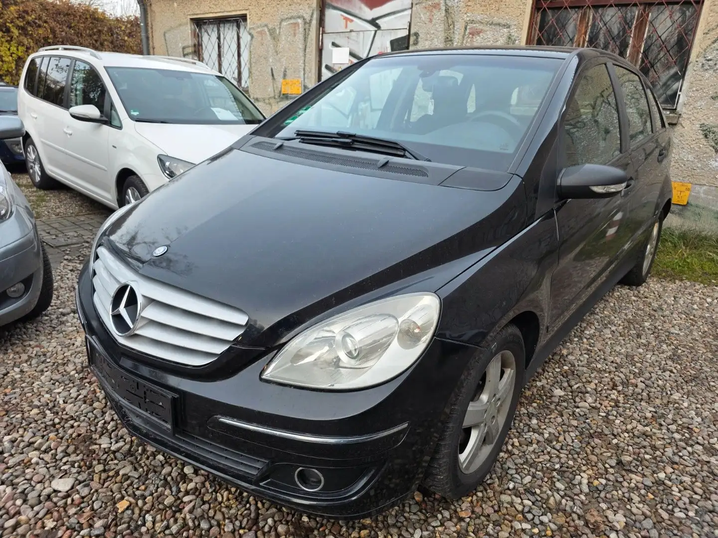 Mercedes-Benz B 180 B B 180 CDI-AUTOMATIK-KLIMA-ALU-TÜV 03/27 Schwarz - 2