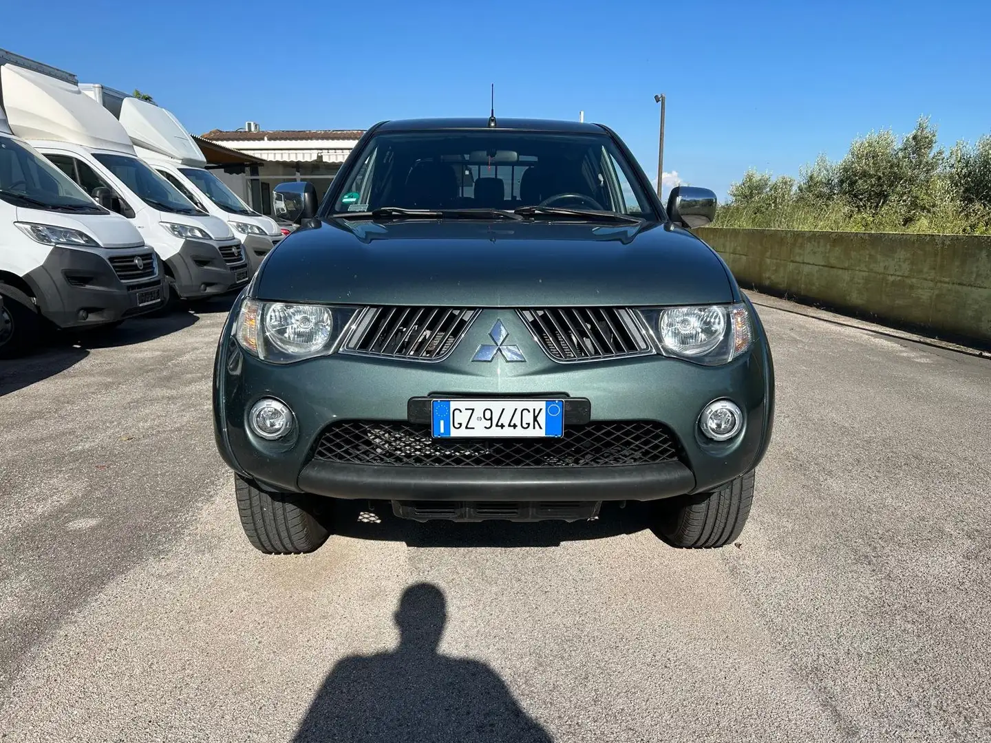 Mitsubishi L200 d.cab 2.5 di-d Intense Зелений - 2