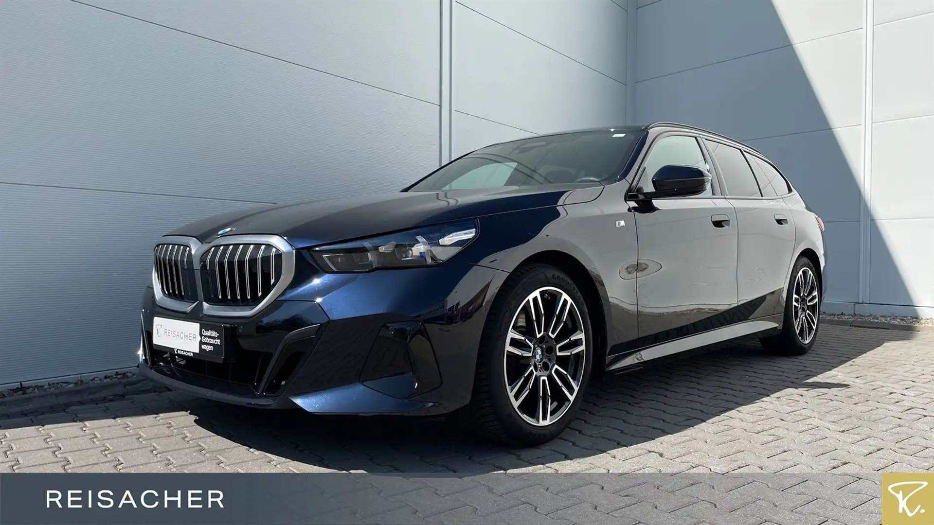 BMW 520 dA Tou M Sport,AHK,ACC,Sitzbelü,Standh,h&k Schwarz - 1