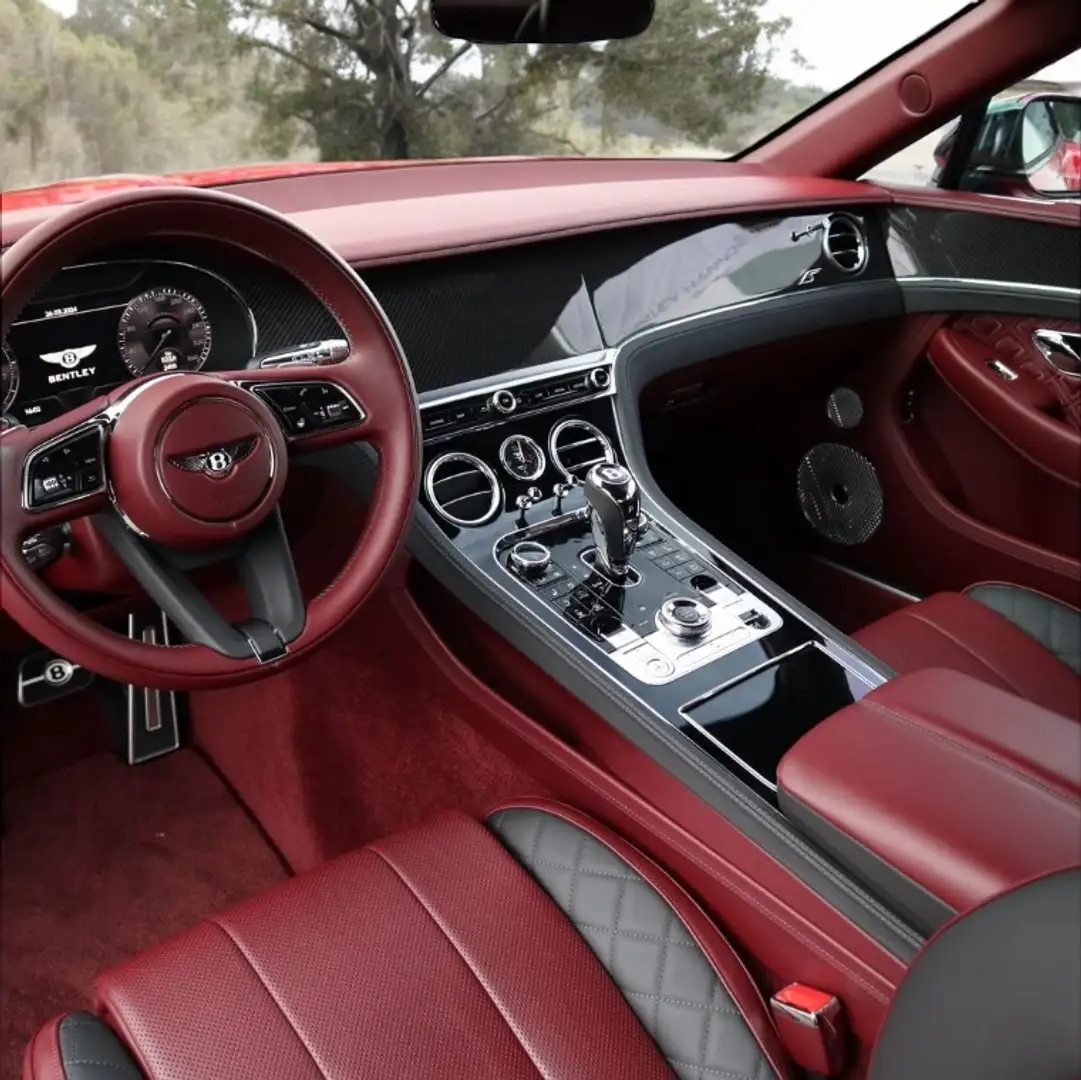 Bentley Continental GT V8 Convertible Red - 2