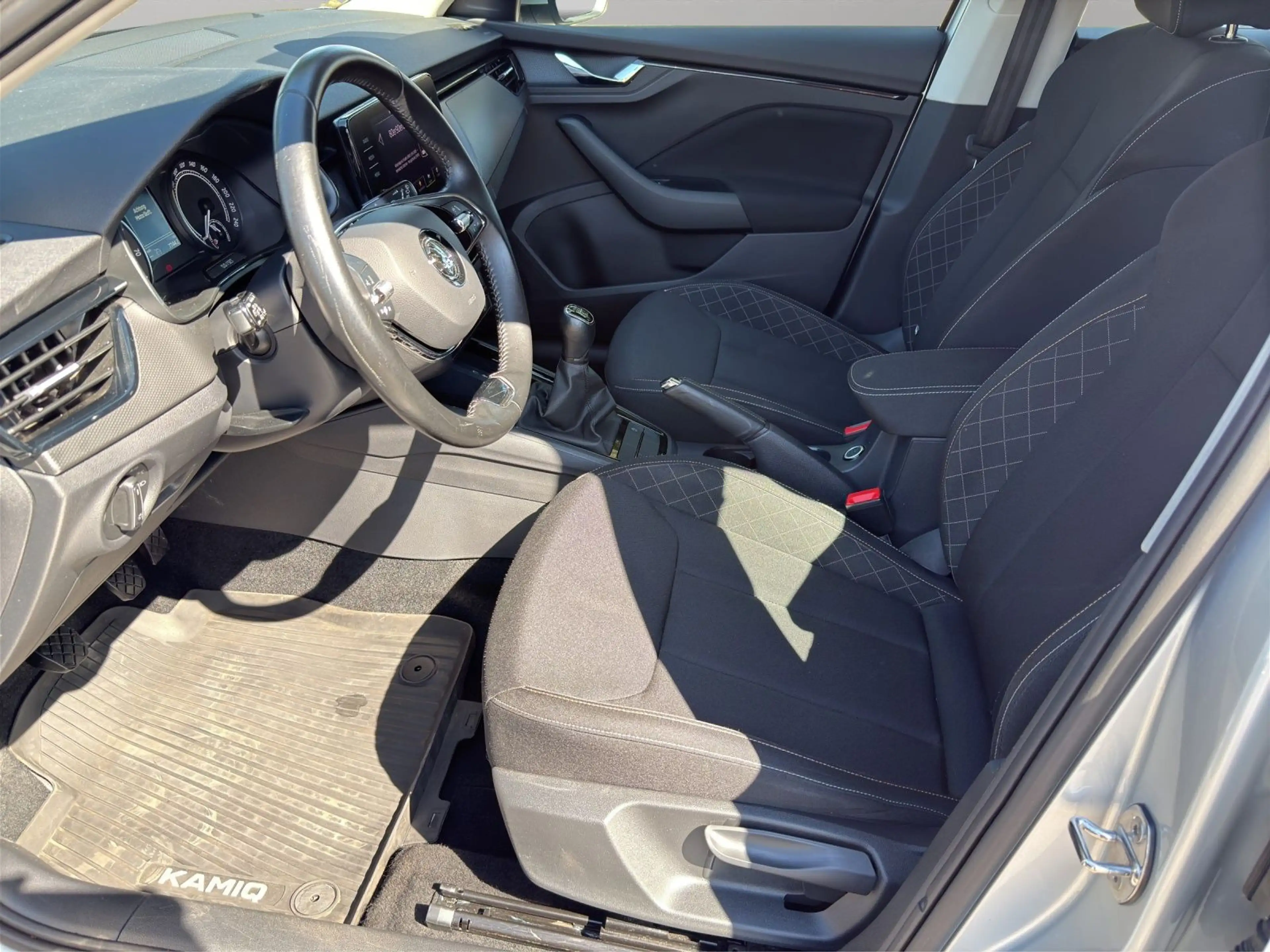 Skoda Kamiq 1.5 TSI Ambition LED+SITZHZG+TEMPOMAT+DAB+ — photo 9