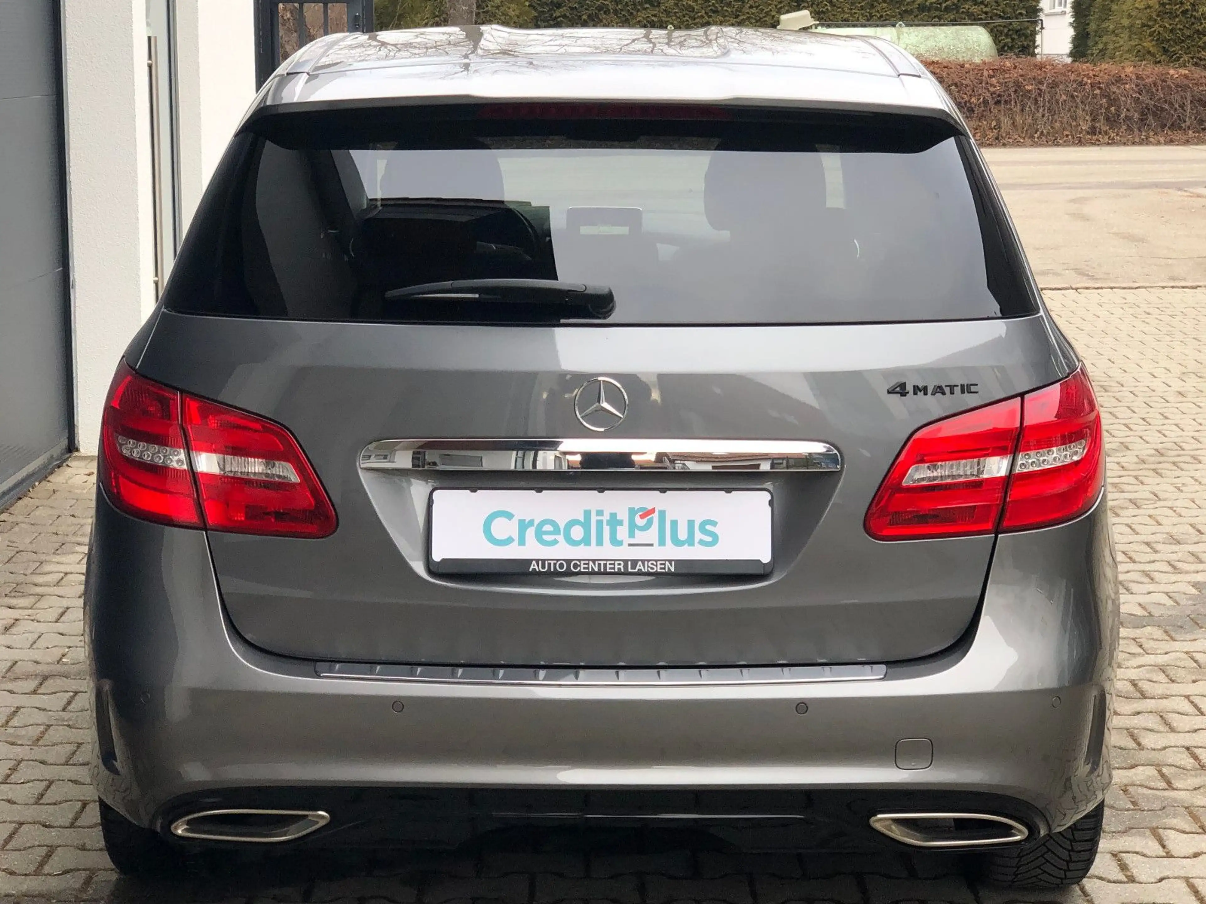 Mercedes-Benz B 220 4Matic LED Kamera Navi Leder Klima — photo 6