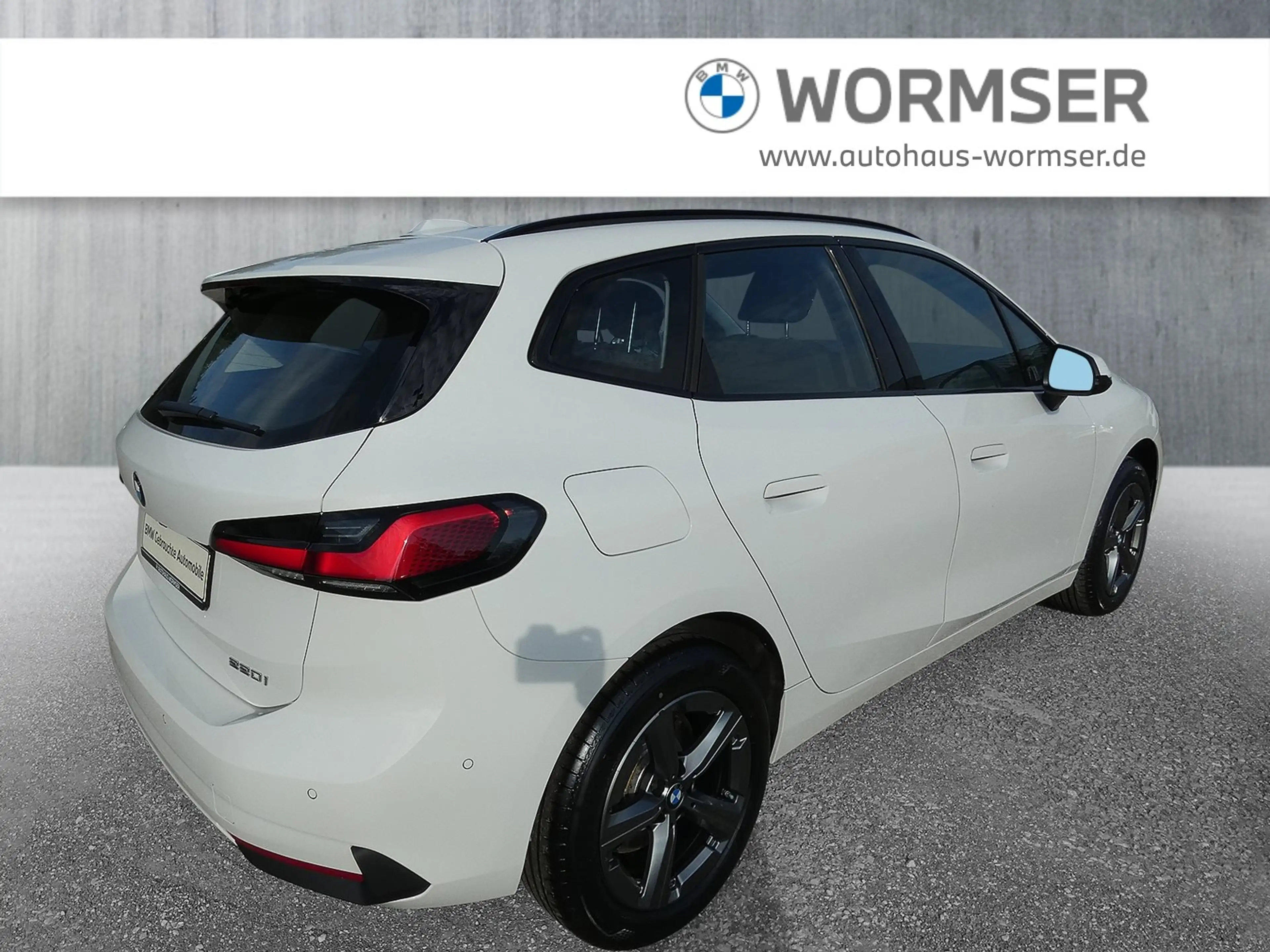 BMW 220 i Active Tourer — photo 5