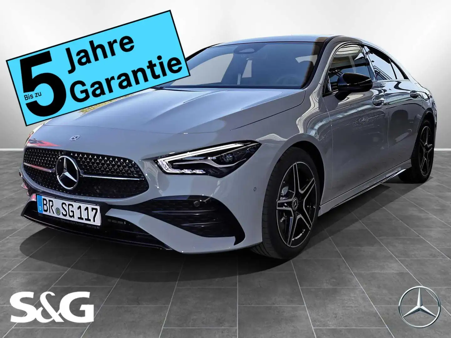 Mercedes-Benz CLA 200 Coupé AMG Distron+360°+LED+Pano+Standhzg Grijs - 1