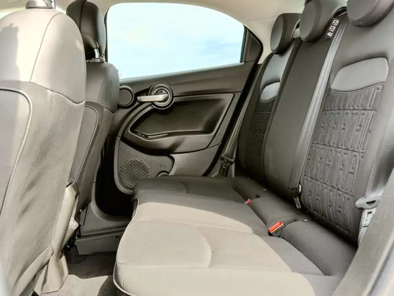Fiat 500X 1.5 Hybrid - Automatic - 12.700km - Carplay - Cam. 21
