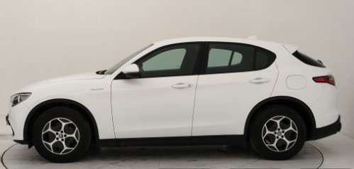 Alfa Romeo Stelvio - Immagine 2