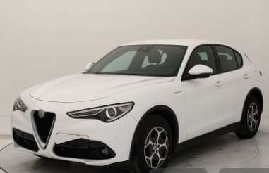 Alfa Romeo Stelvio - Immagine 1