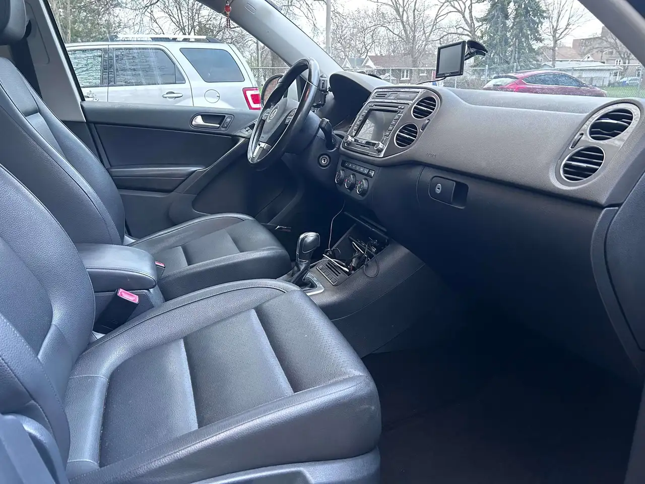 Volkswagen Tiguan снимка Volkswagen Tiguan