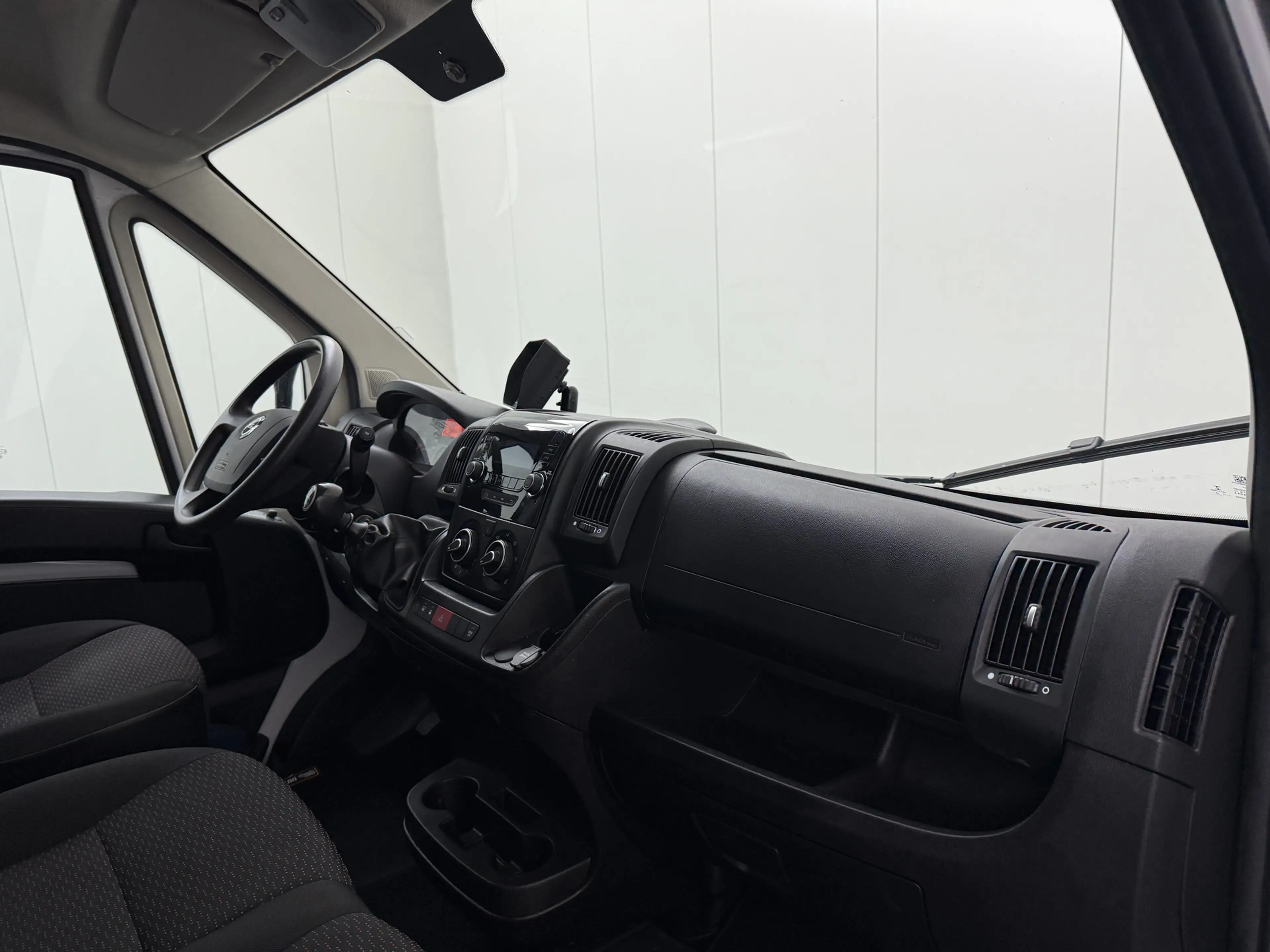 Opel Movano 165PK Zwaar Bakwagen+Laadklep | 2.35 Hoog | Dakspo — photo 21