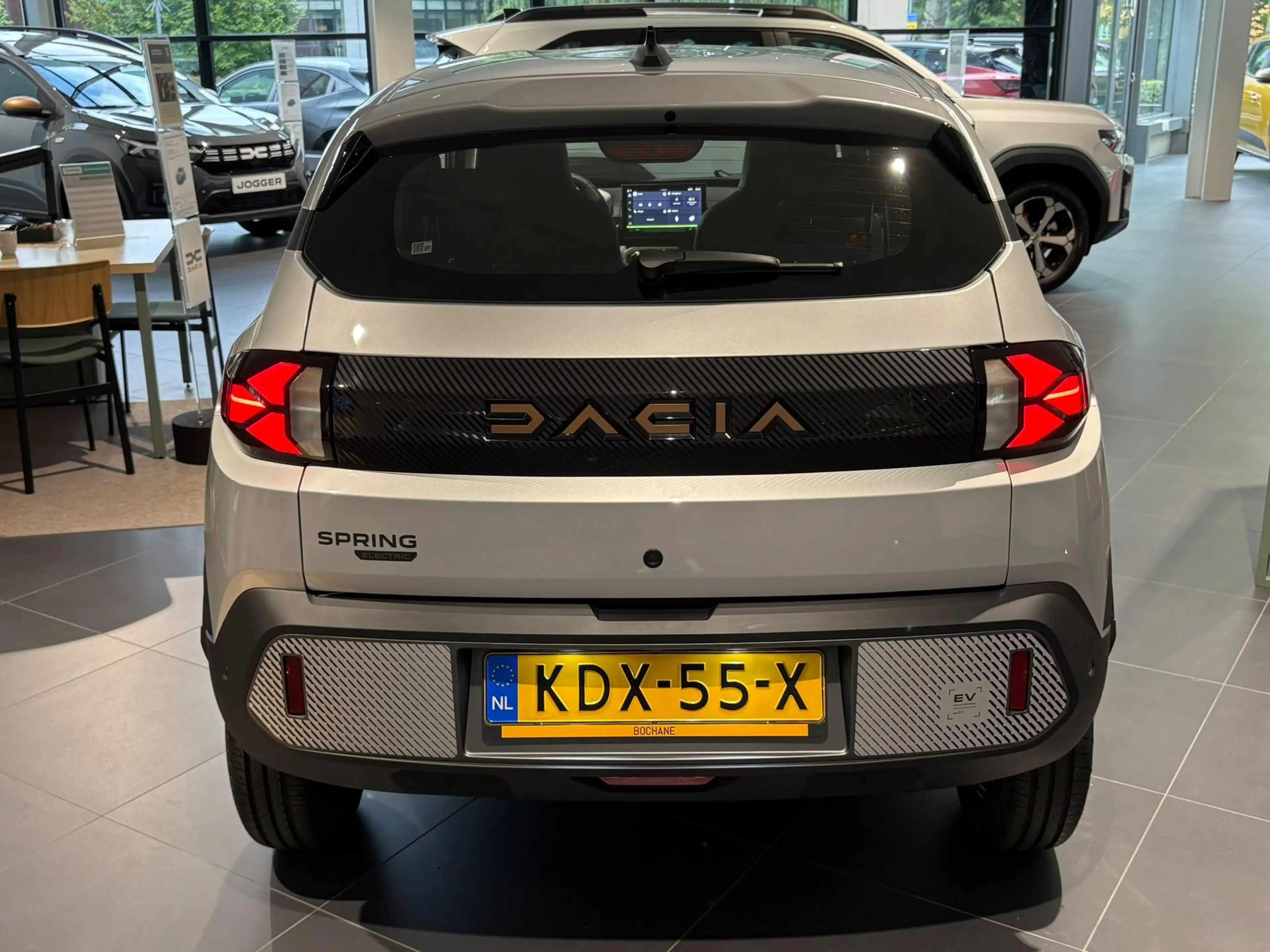 Dacia Spring Expression 70 24.3 kWh | Demo | Camera | Navigatie — photo 13