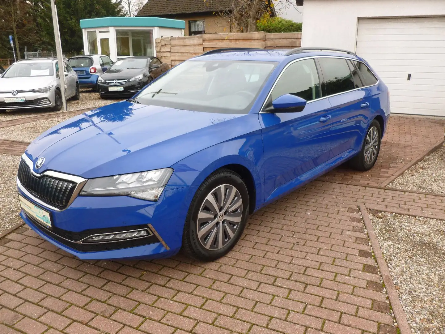 Skoda Superb Combi Ambition iV DSG/LED/ACC/Side Assist Blau - 1