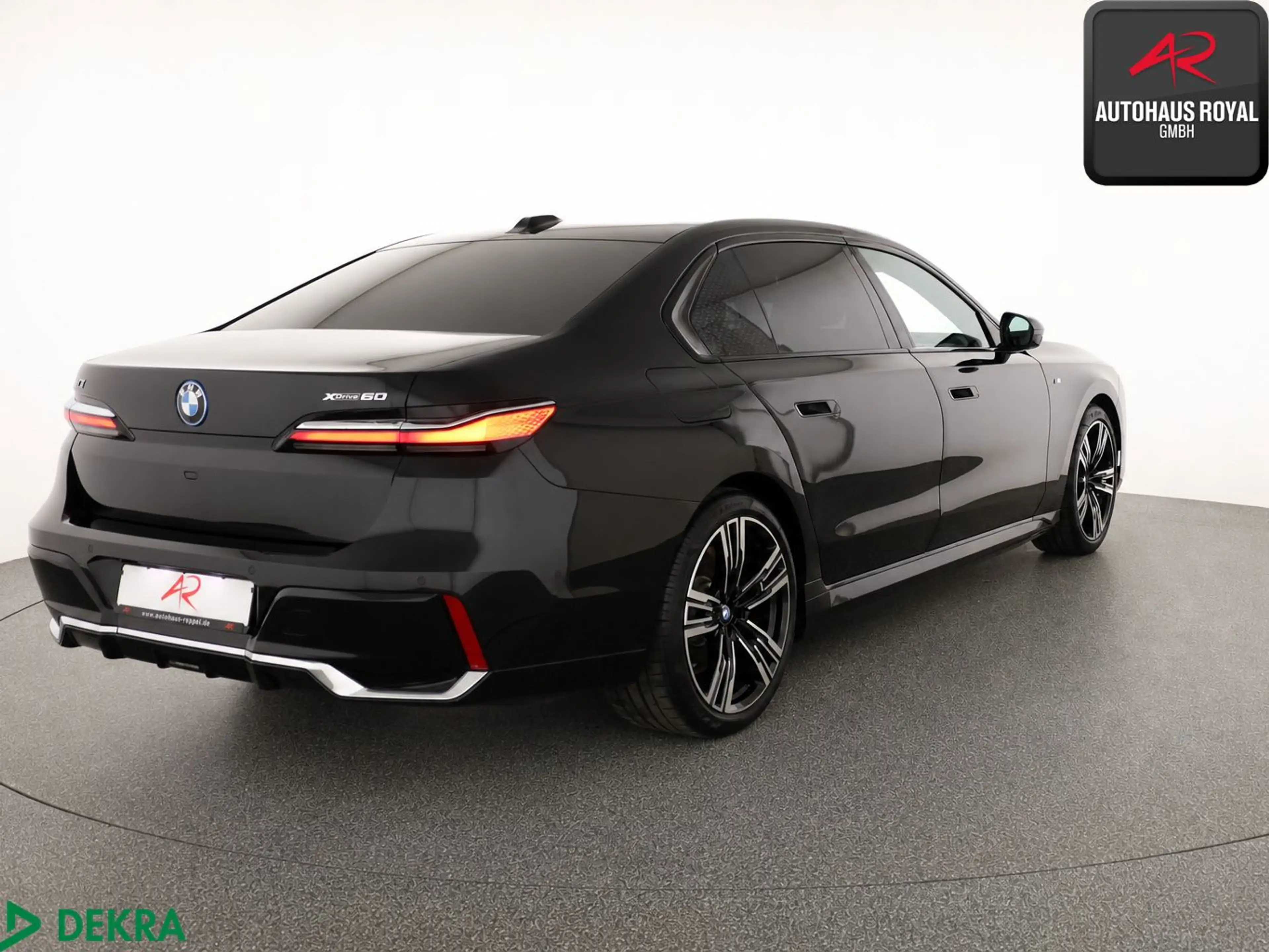 BMW i7 i7 xDrive60 M SPORT THEATRE SCREEN,BOWERS+W,HUD — photo 5