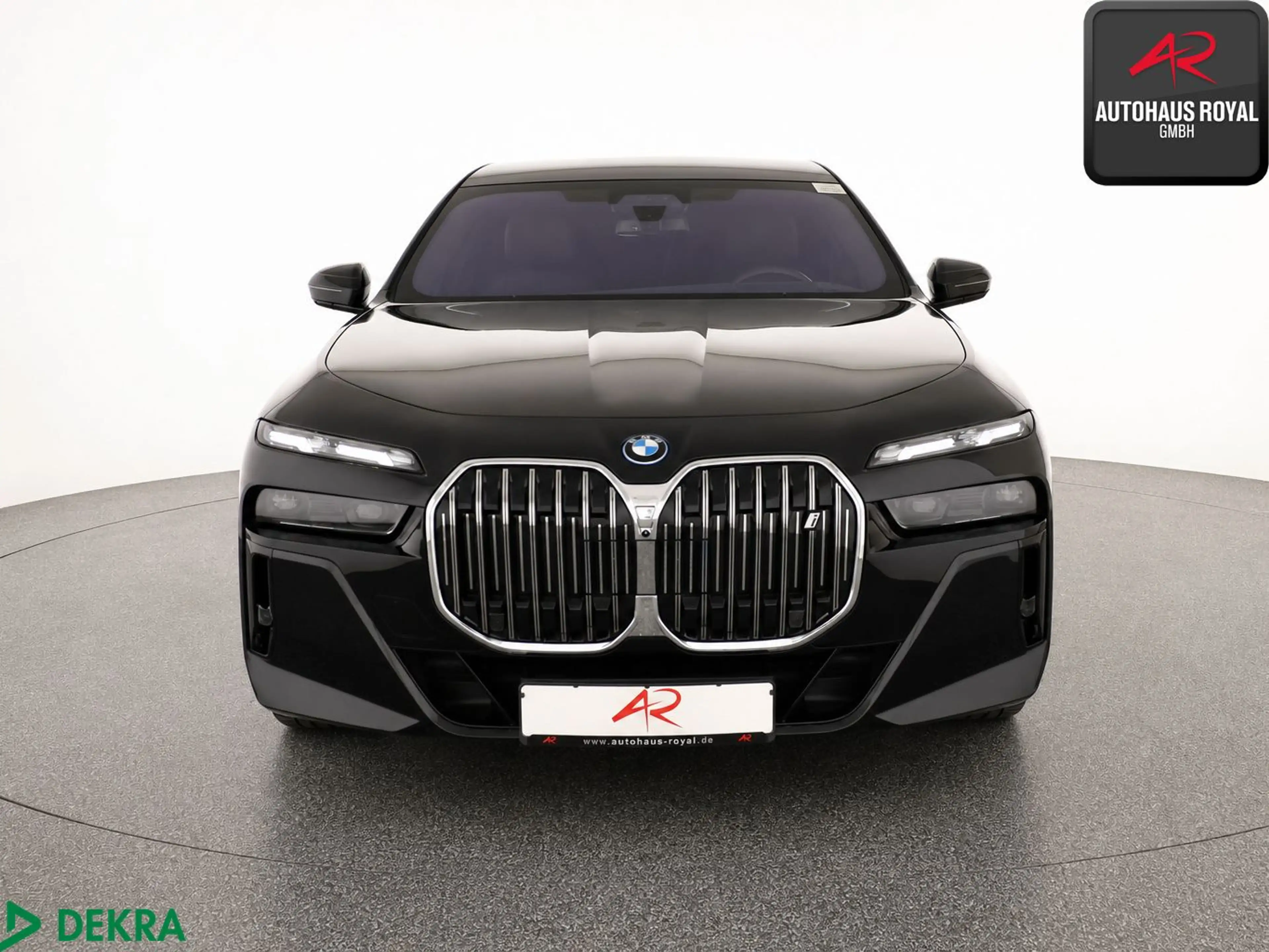 BMW i7 i7 xDrive60 M SPORT THEATRE SCREEN,BOWERS+W,HUD — photo 8