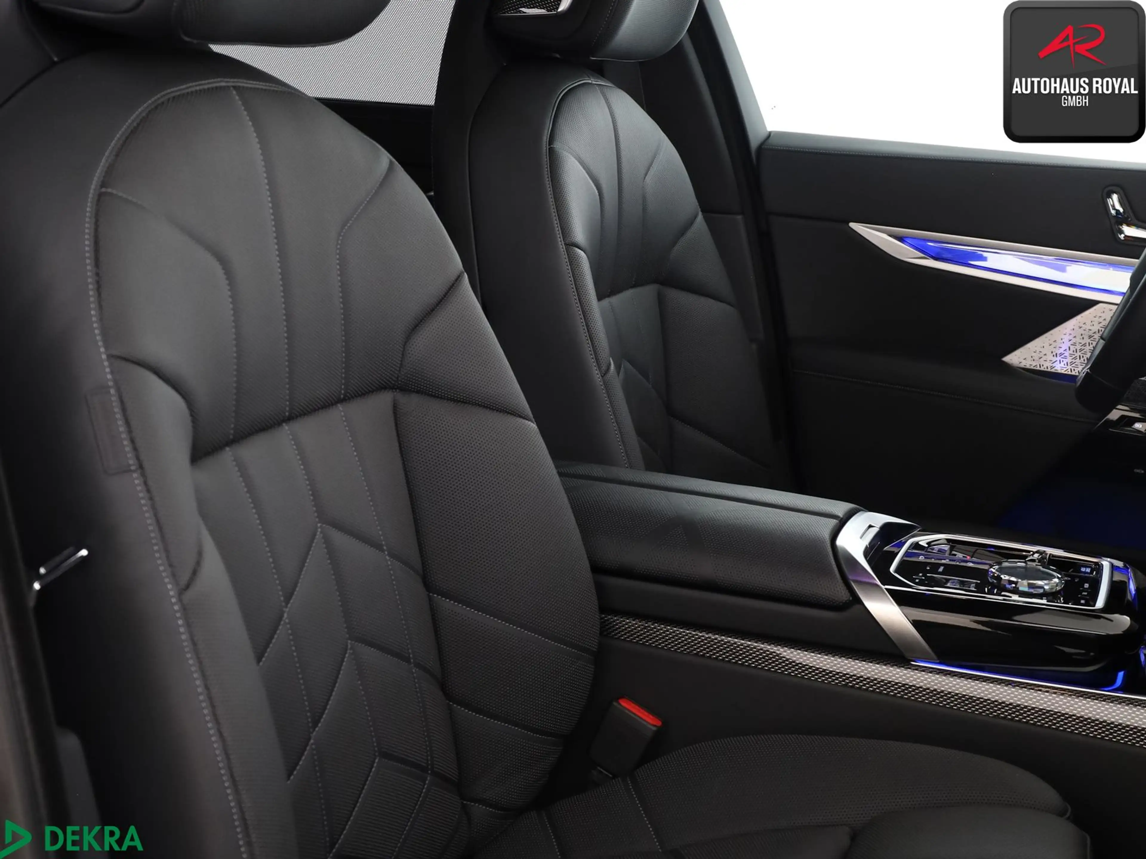 BMW i7 i7 xDrive60 M SPORT THEATRE SCREEN,BOWERS+W,HUD — photo 11