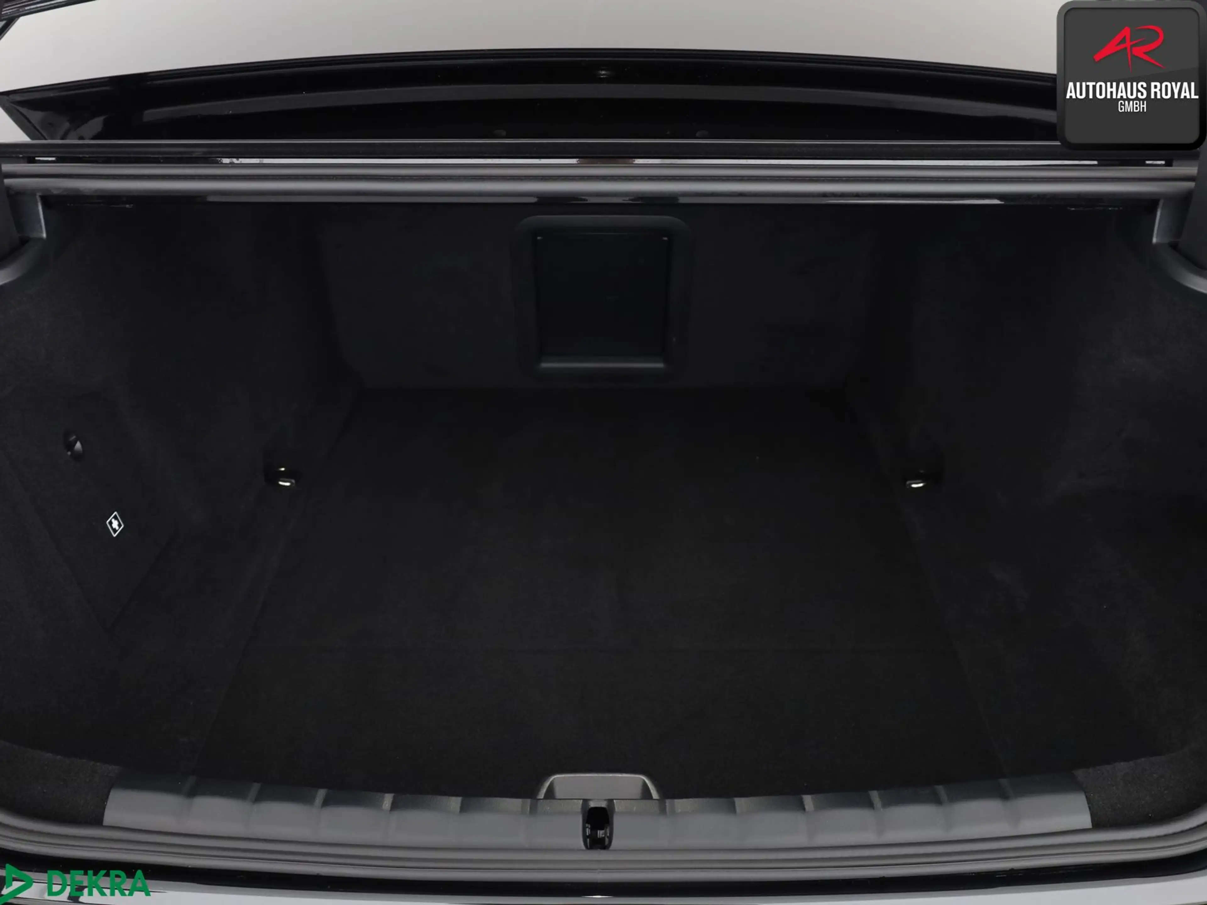 BMW i7 i7 xDrive60 M SPORT THEATRE SCREEN,BOWERS+W,HUD — photo 13