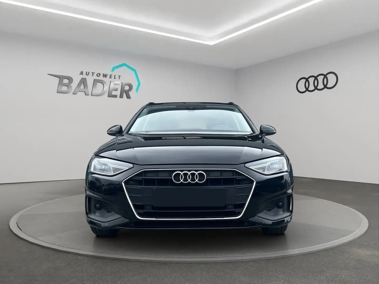 Audi A4 Avant 30 TDI Navi DAB Shz Schwarz - 2