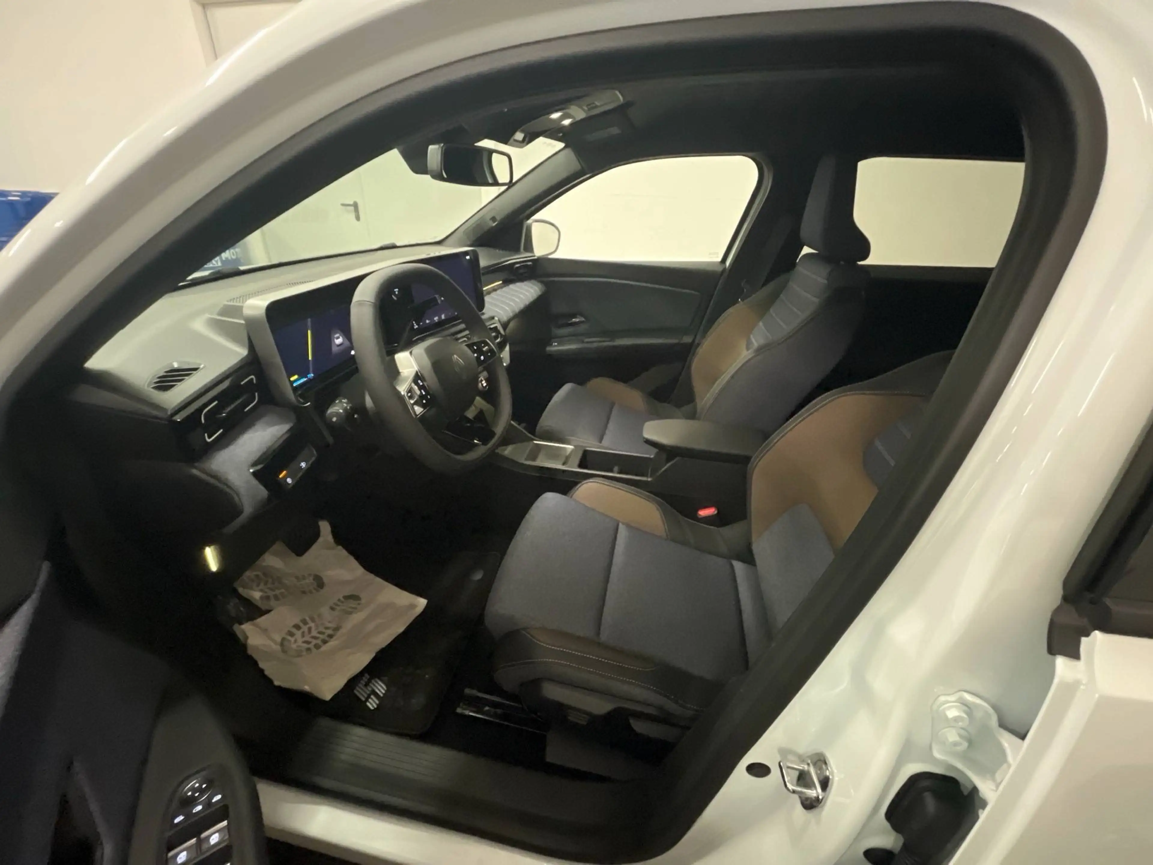 Renault R 5 R 5 E-Tech Evolution 150 Comfort Range — photo 6