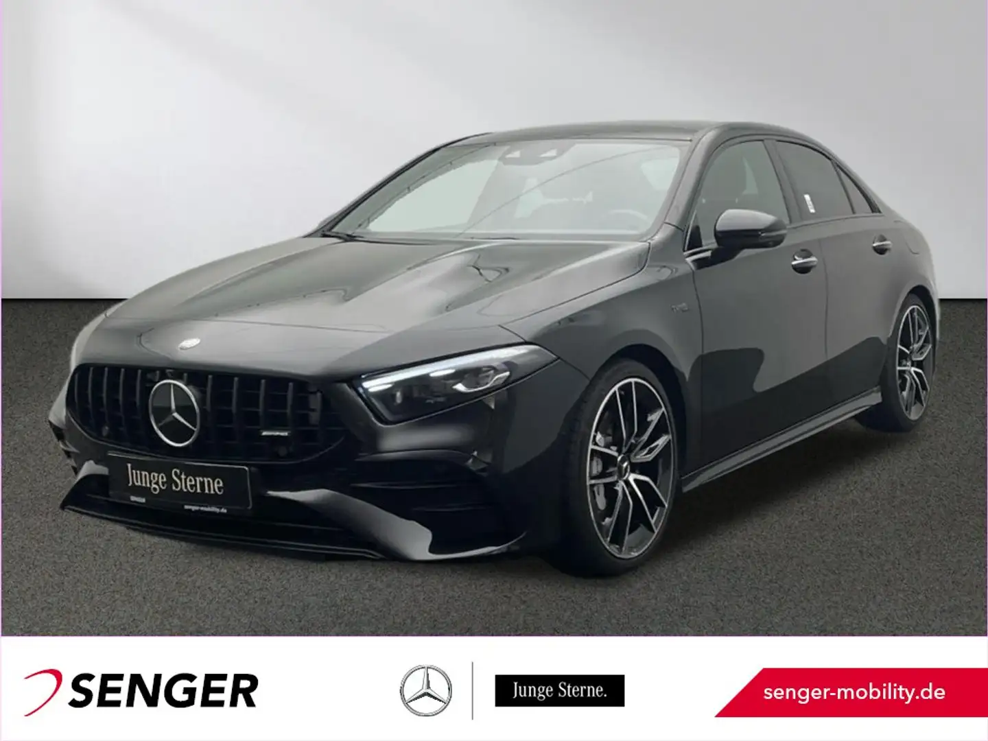 Mercedes-Benz A 35 AMG 4M Limousine Distronic Pano Multibeam Zwart - 1