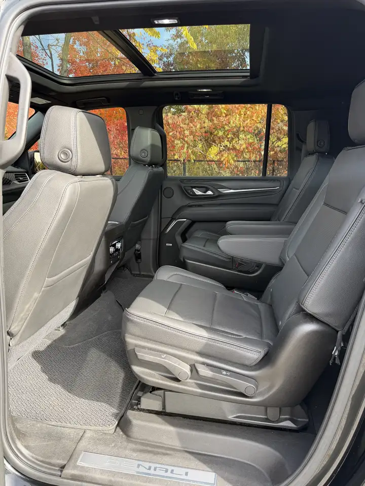 GMC Yukon снимка GMC Yukon