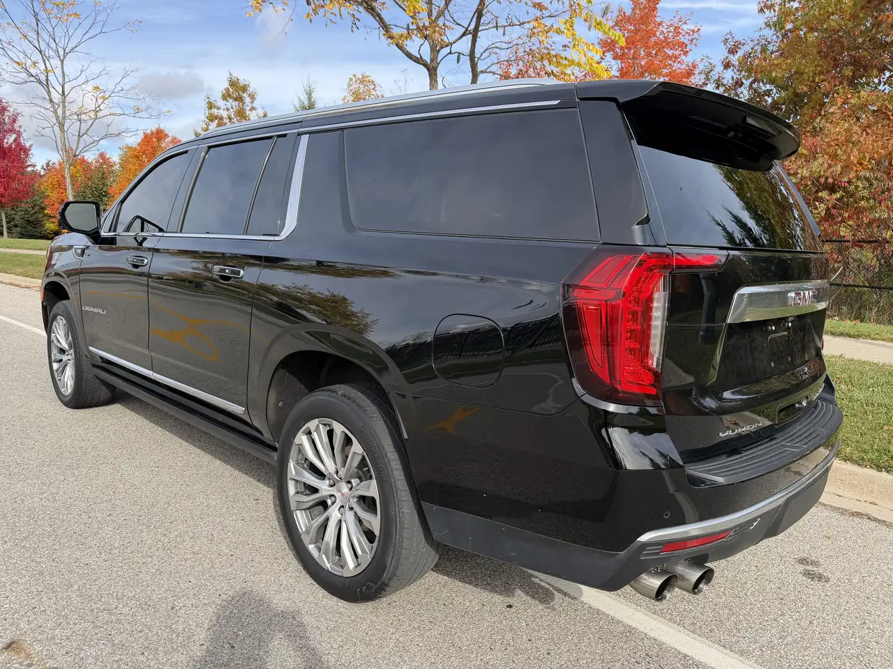 GMC Yukon снимка GMC Yukon