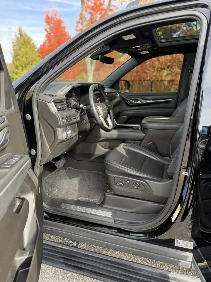 GMC Yukon снимка GMC Yukon