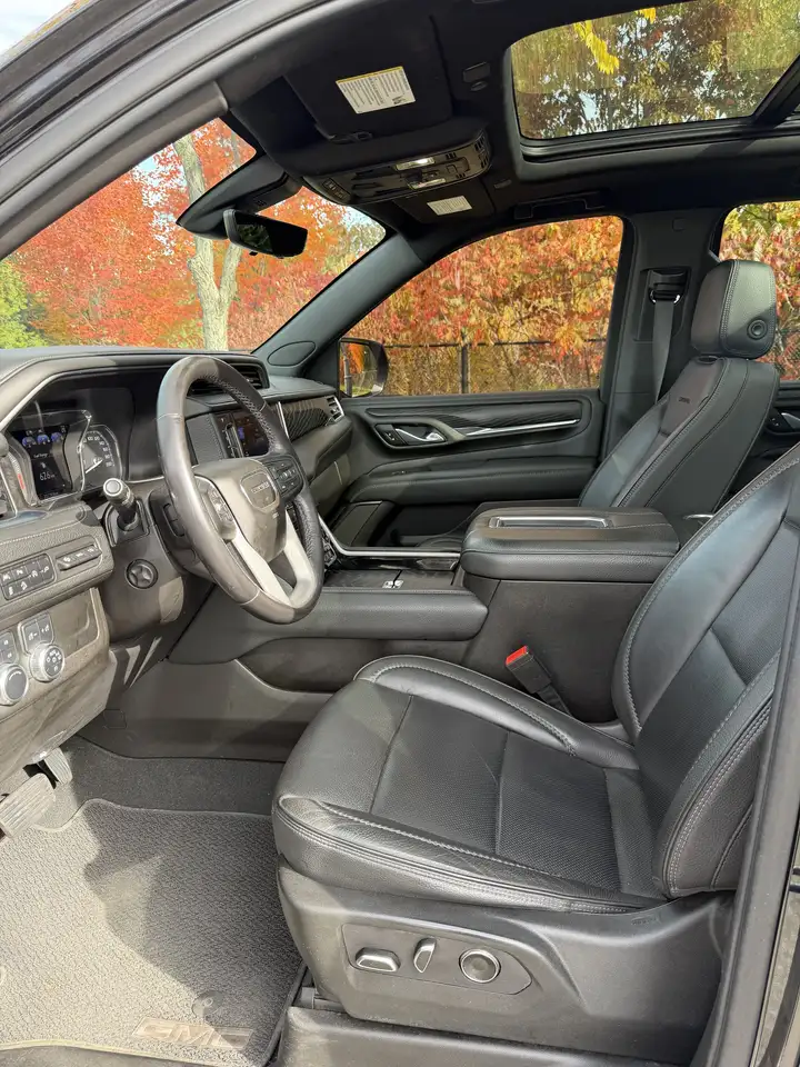 GMC Yukon снимка GMC Yukon