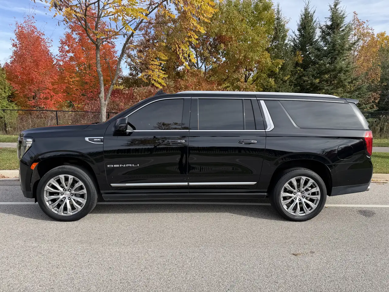 GMC Yukon снимка GMC Yukon