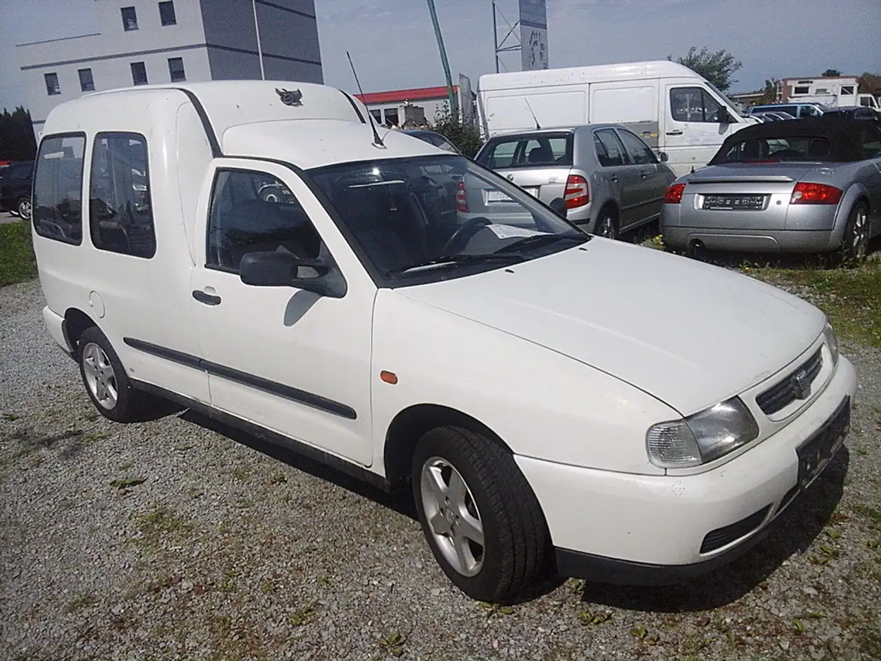 Volkswagen Caddy f. Rollstuhl /3 Sitze /m.Rampe /Behindertengerecht, foto 4