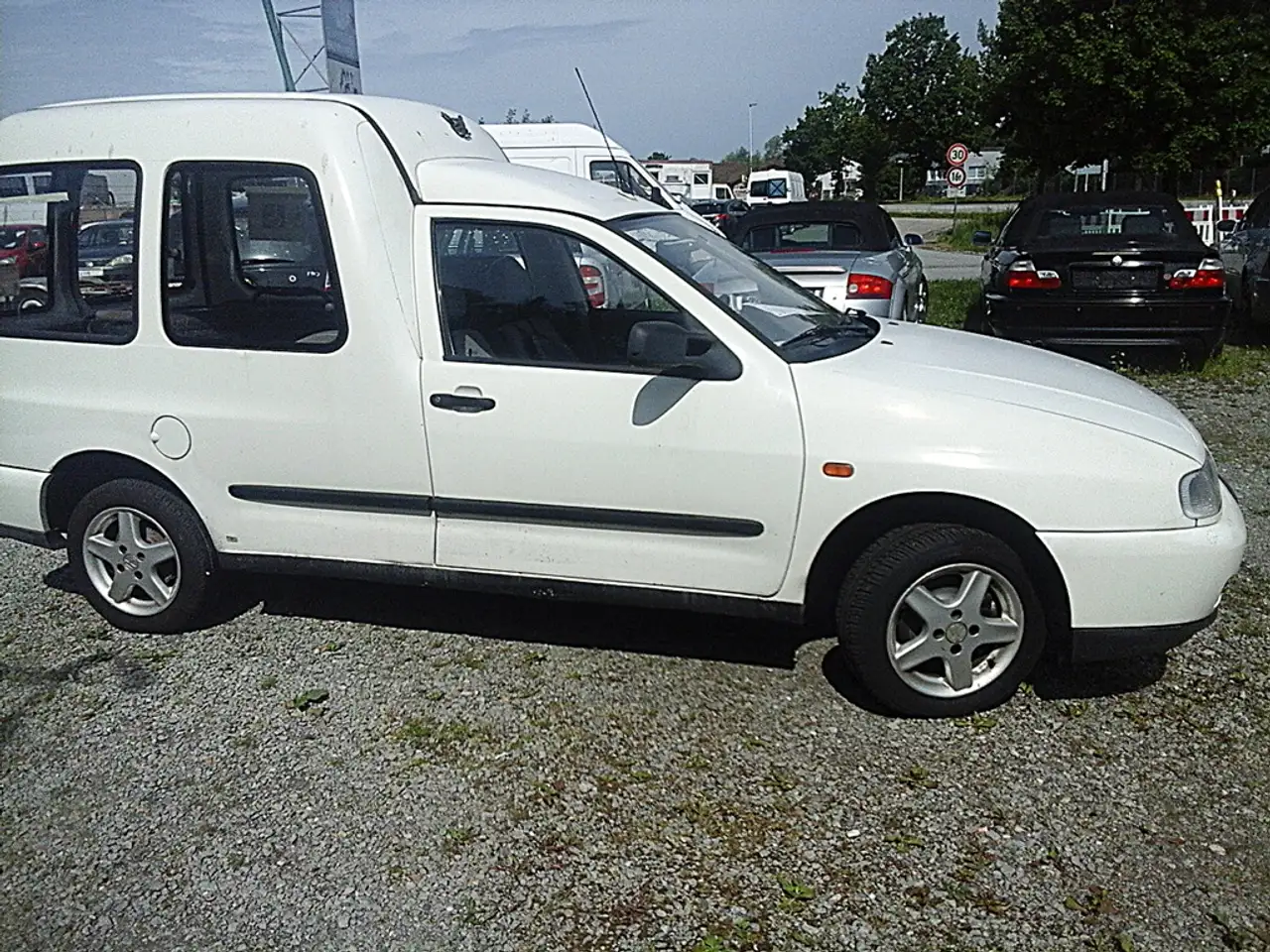 Volkswagen Caddy f. Rollstuhl /3 Sitze /m.Rampe /Behindertengerecht, foto 10