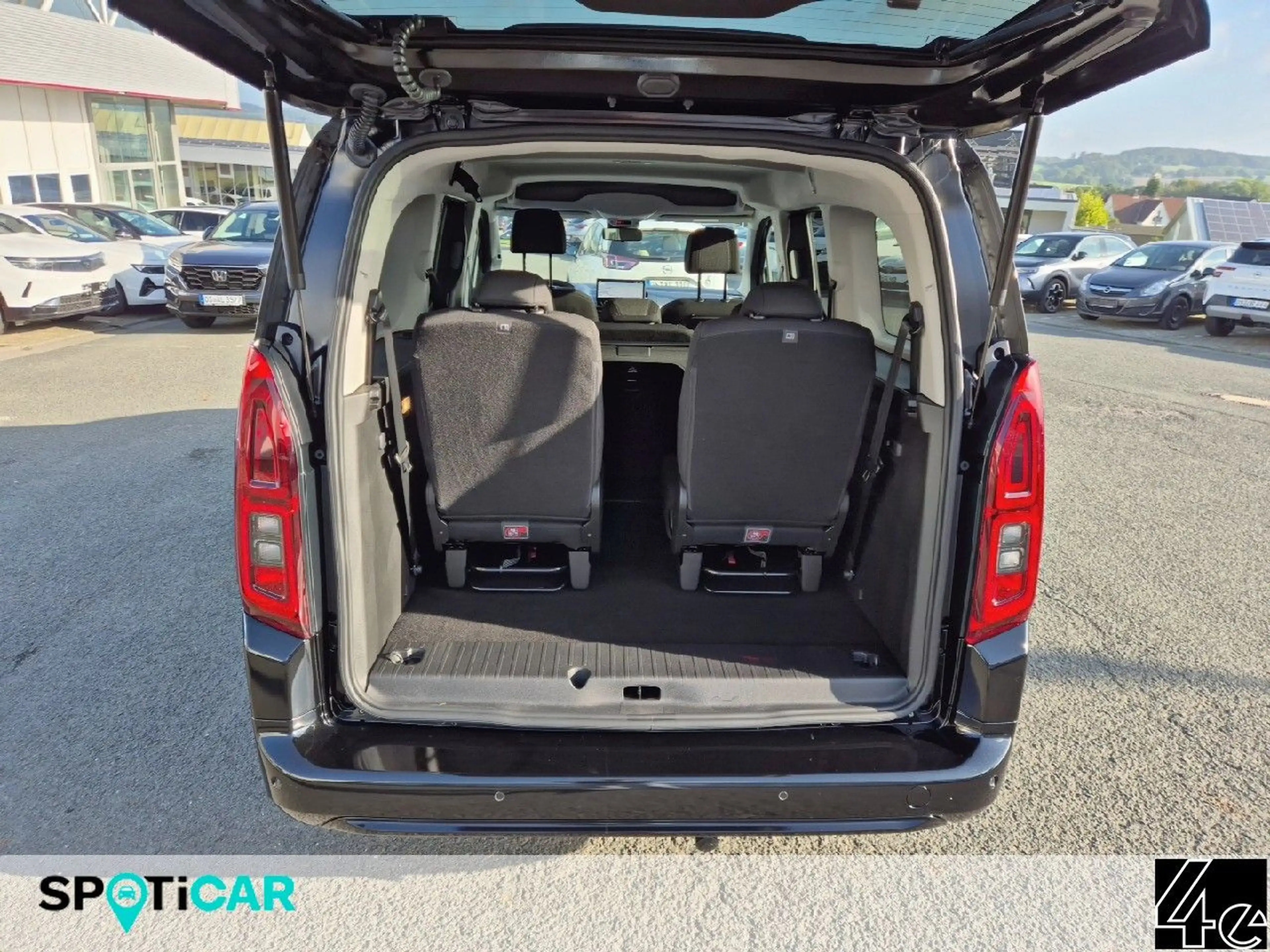 Opel Combo Life E 1.5 GS XL — photo 6