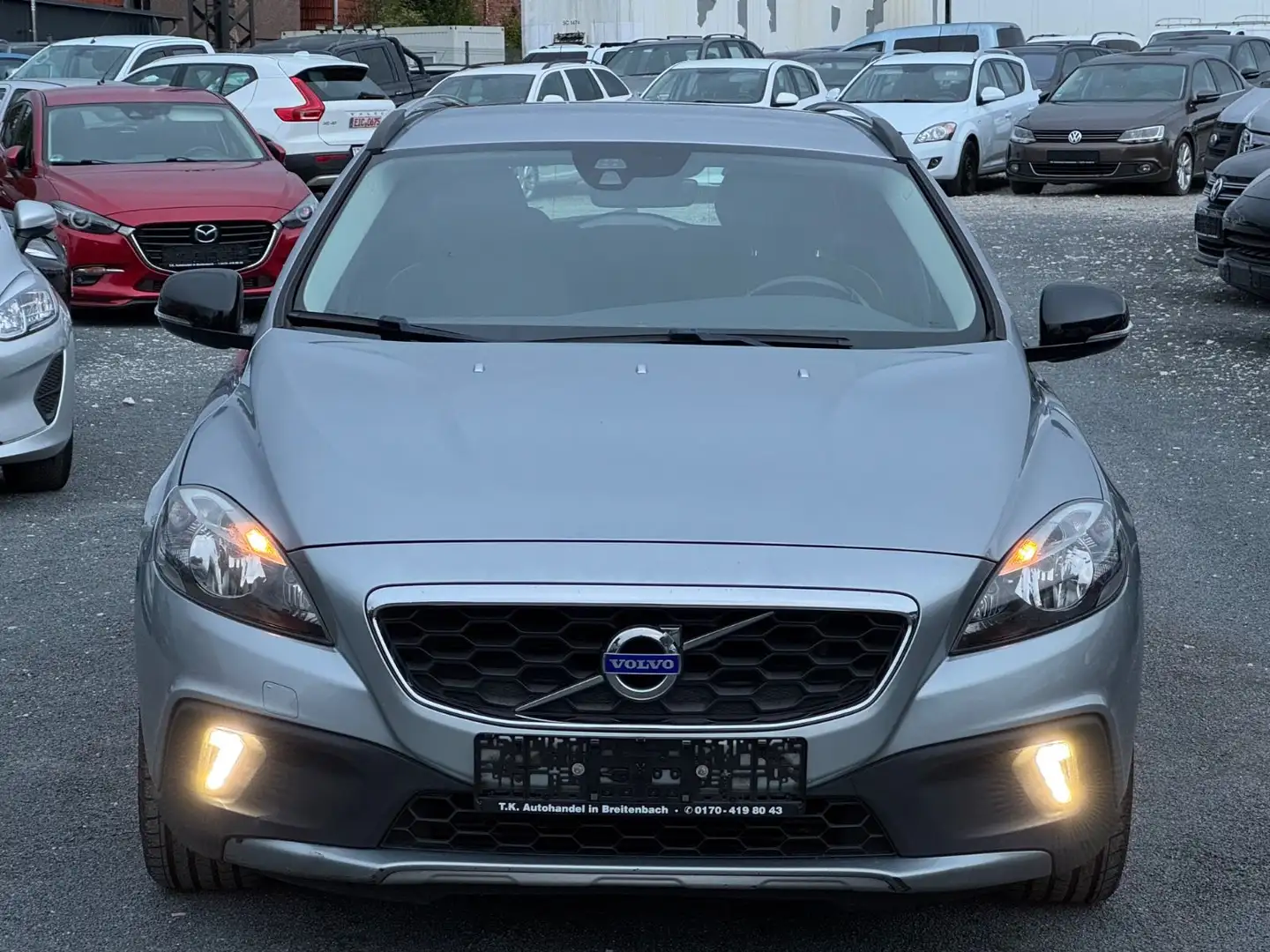 Volvo V40 Cross Country Momentum Silber - 2
