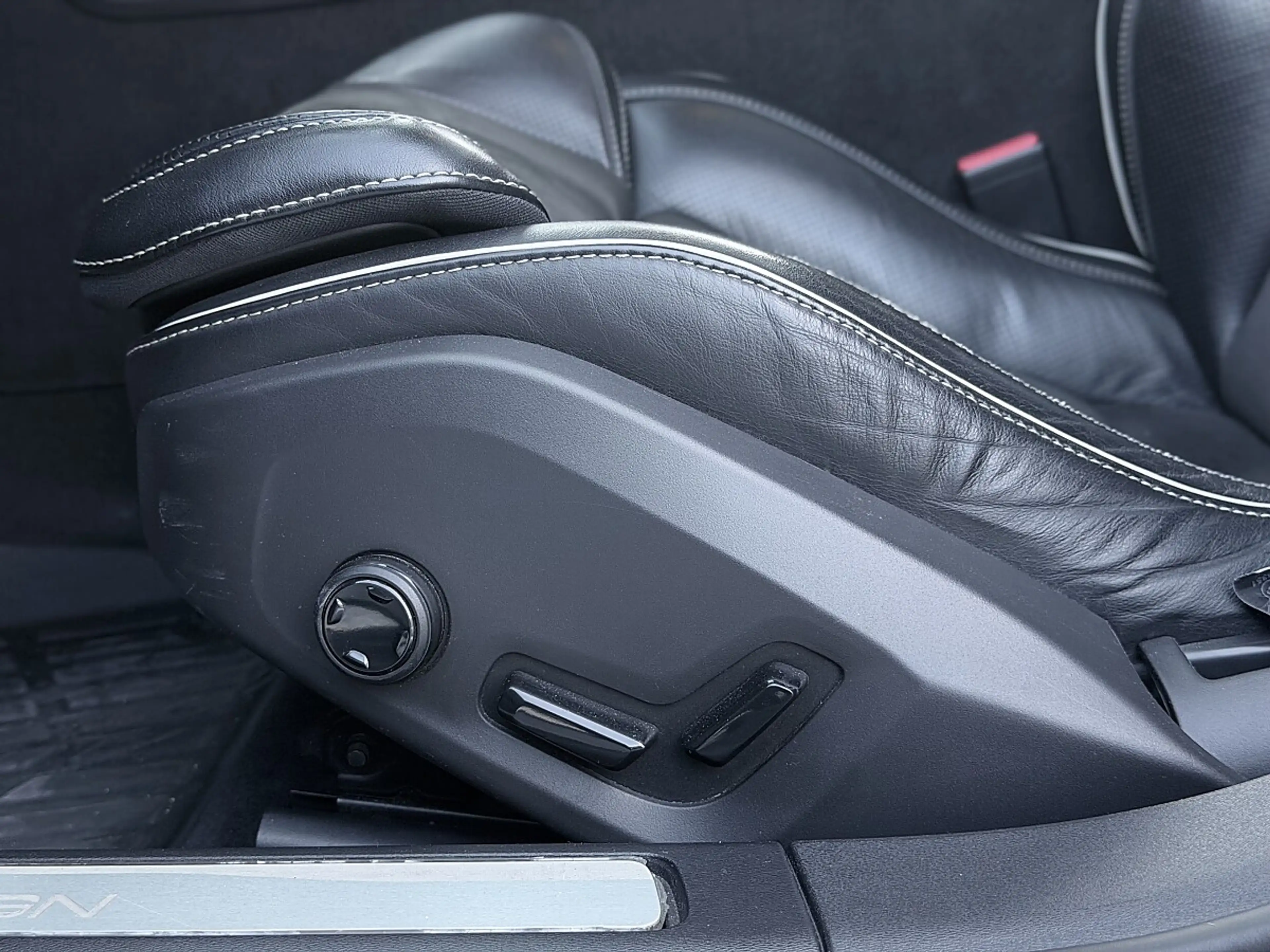 Volvo S90 Volvo R-Design *Individuell*Schiebedach*Memory — photo 14