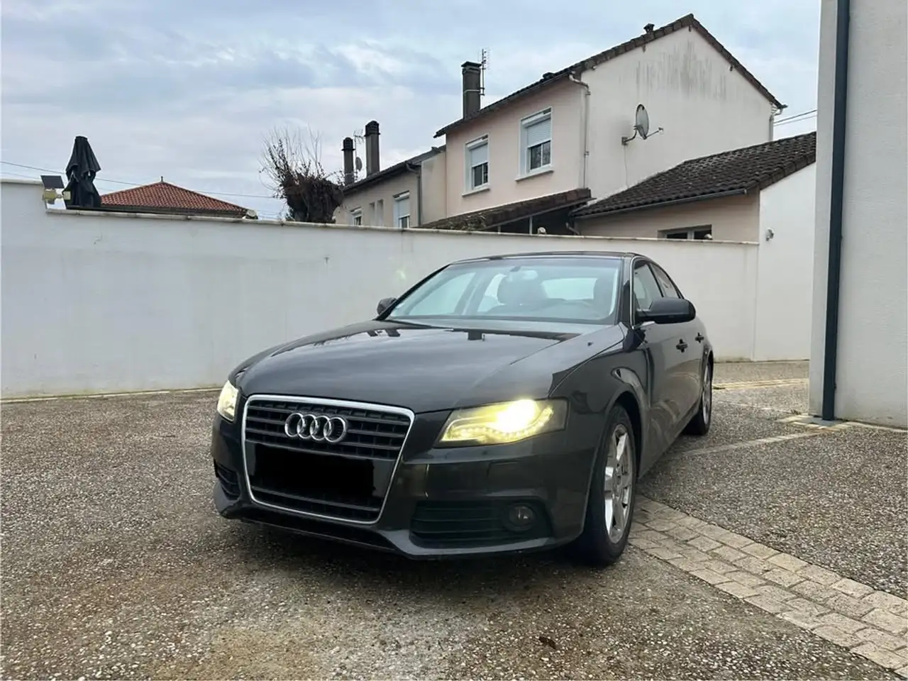 Audi A4 2.0 TDI 143 DPF Business line