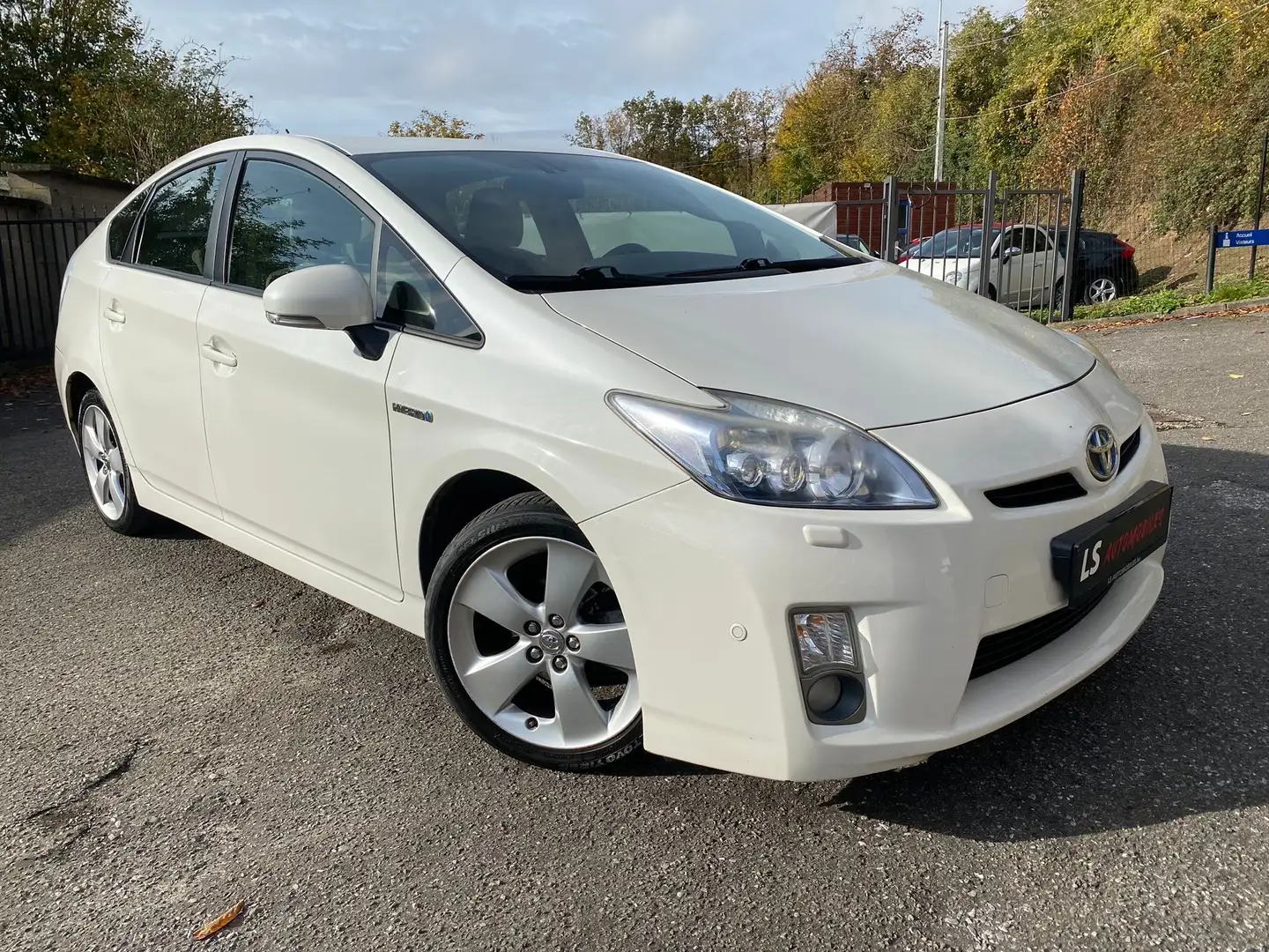 Toyota Prius Prius Hybrid 1.8i *CAMERA*NAVI*EU5 Wit - 1
