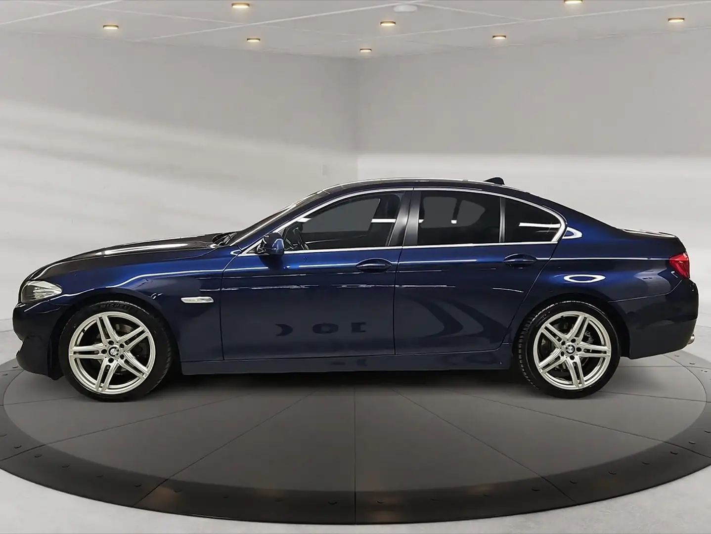 BMW 520 d * F10 * 2. BESITZ * NEUER SERVICE * PDC * ab 139 Blau - 2