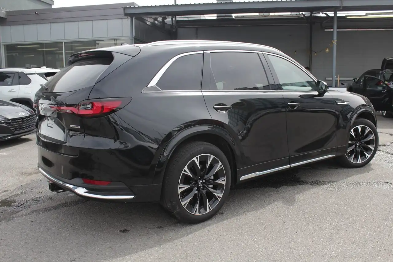 Mazda CX-90 PHEV снимка Mazda CX-90 PHEV