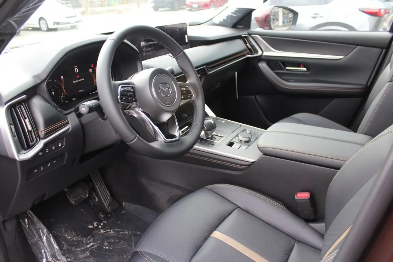 Mazda CX-90 PHEV снимка Mazda CX-90 PHEV