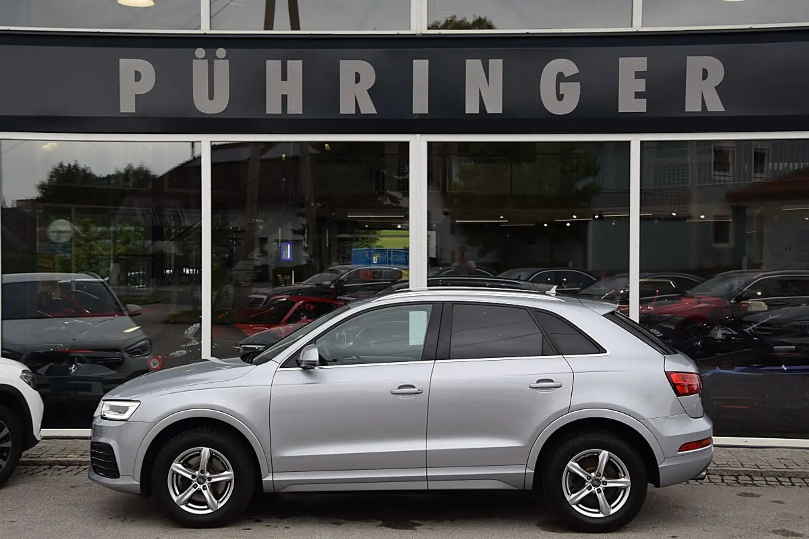 Audi Q3 1.4 TFSI sport COD Silber - 1