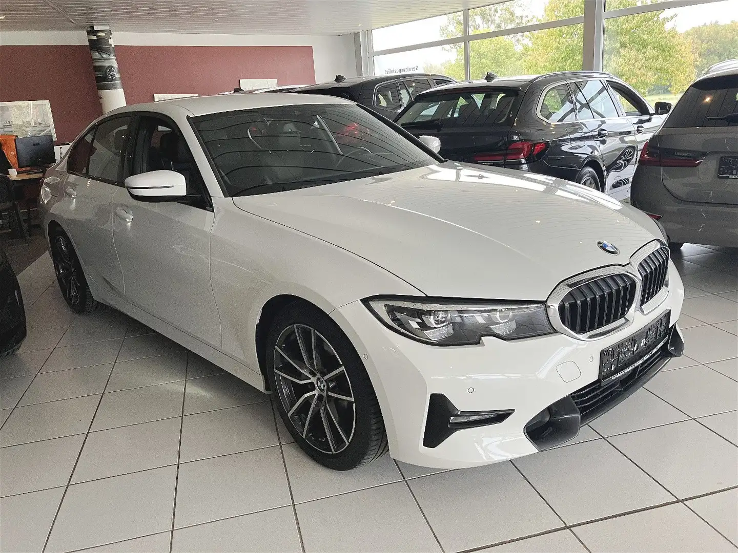 BMW 320 d Sport-Line/Harman-Kardon/Aktivtemp/LivePRO Weiß - 1