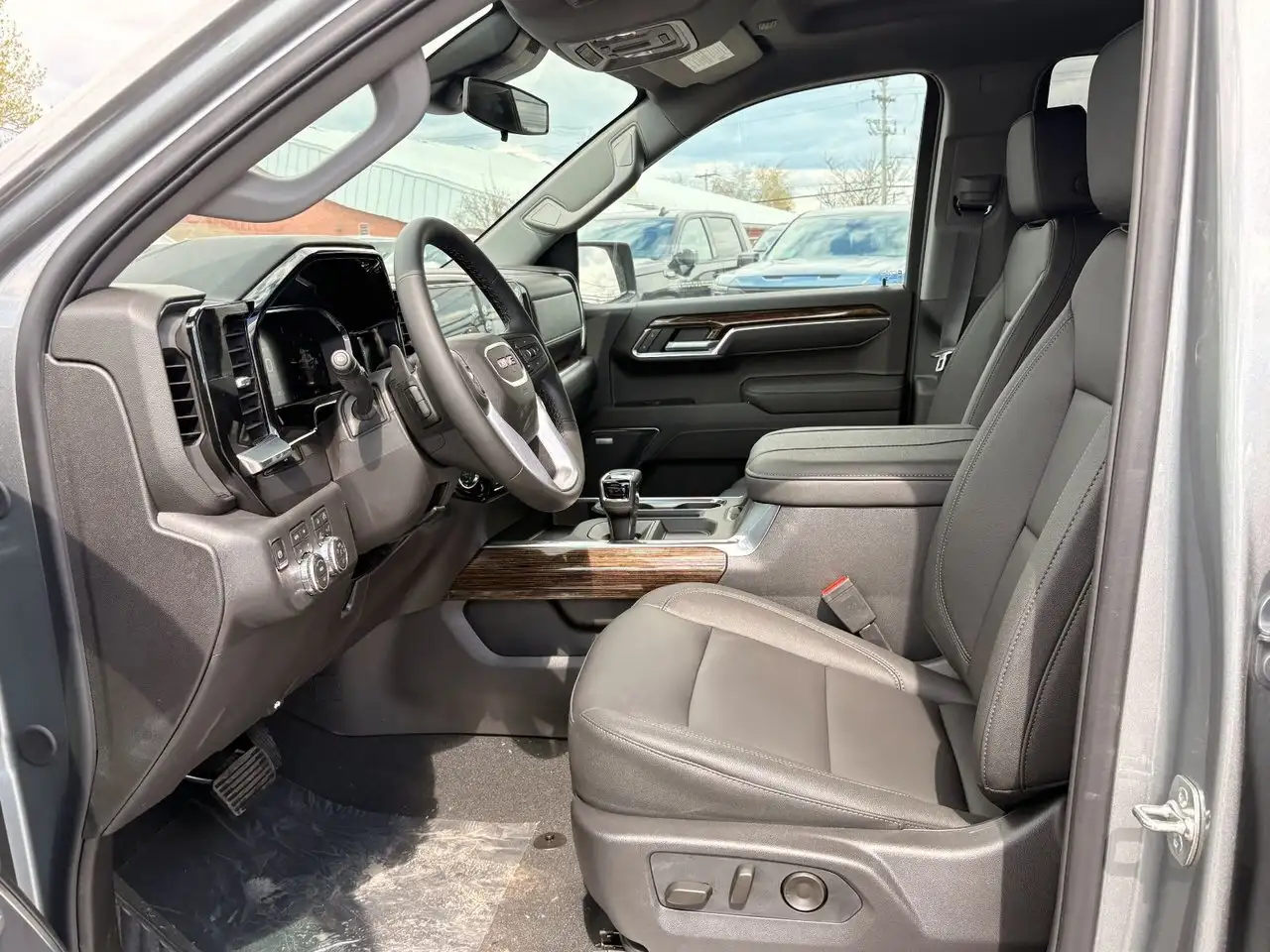 GMC Sierra 1500 снимка GMC Sierra 1500