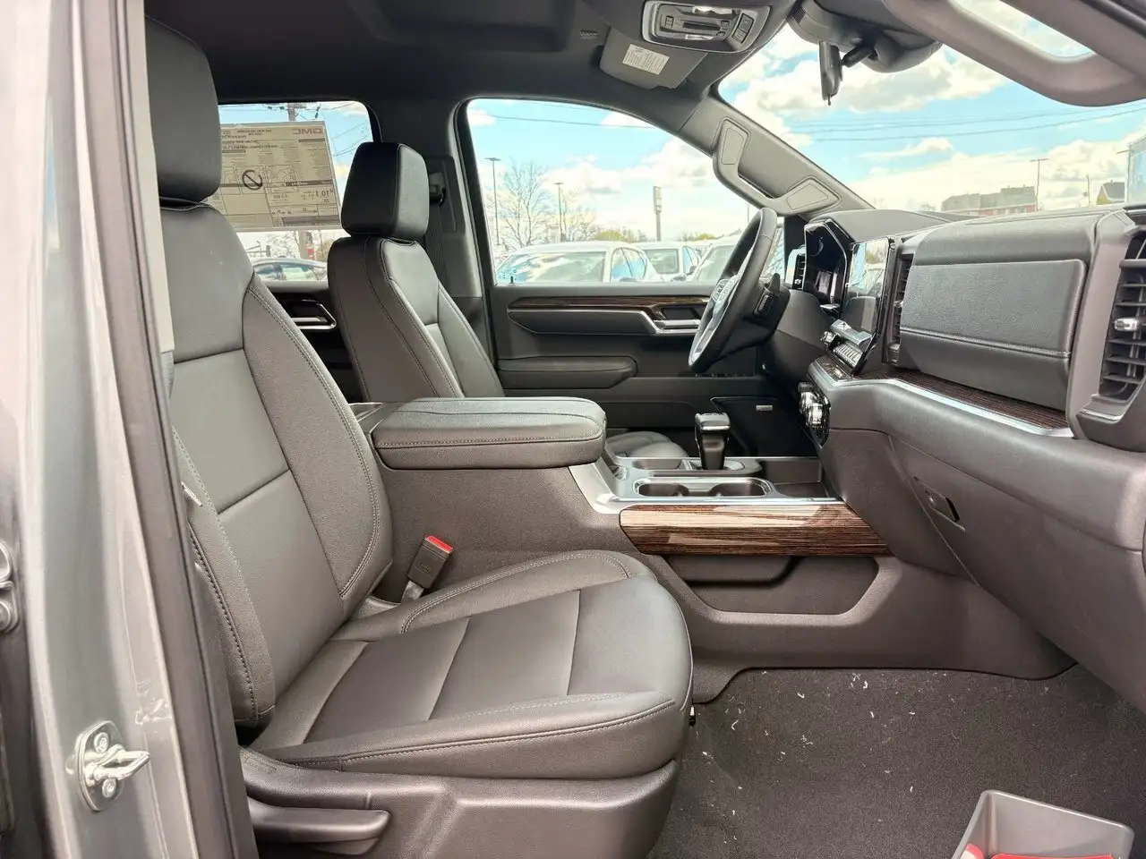 GMC Sierra 1500 снимка GMC Sierra 1500
