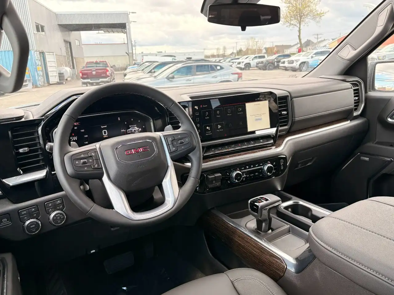 GMC Sierra 1500 снимка GMC Sierra 1500