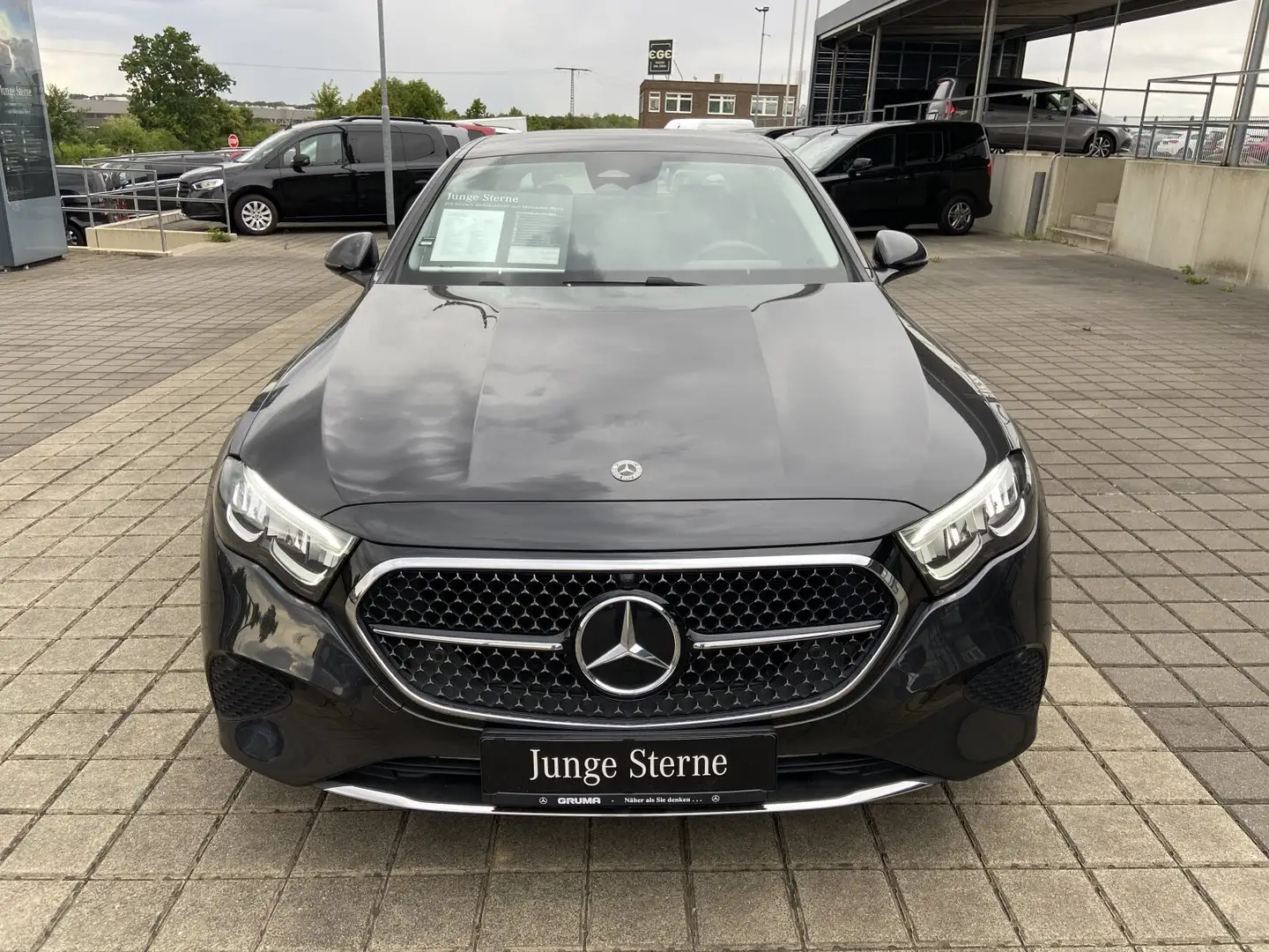 Mercedes-Benz E 220 E 220 d Limo Avantg.Advanced+19Zoll+Winterpaket+ Grau - 2
