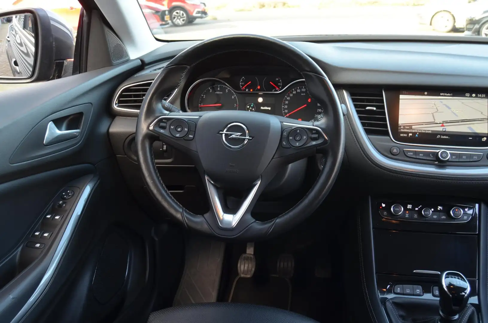 Opel Grandland X 1.2 Turbo Innovation|LEDER|STOELVERW.+KOELING|TREK Grijs - 2