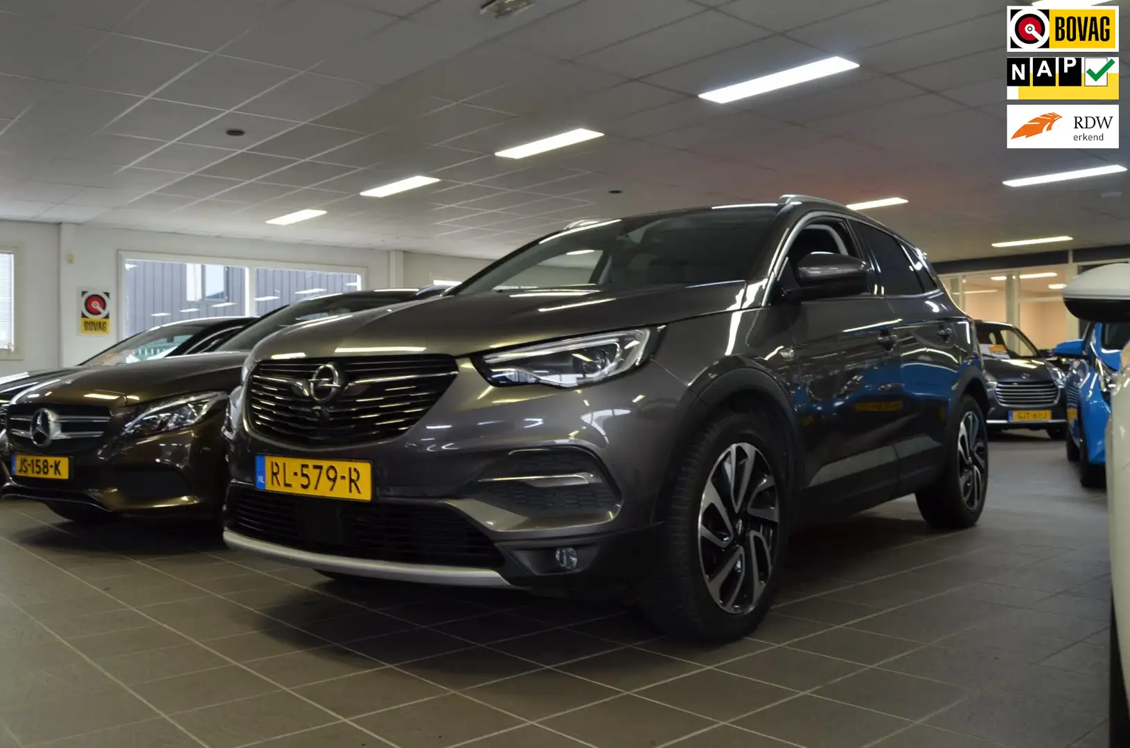 Opel Grandland X 1.2 Turbo Innovation|LEDER|STOELVERW.+KOELING|TREK Grau - 1