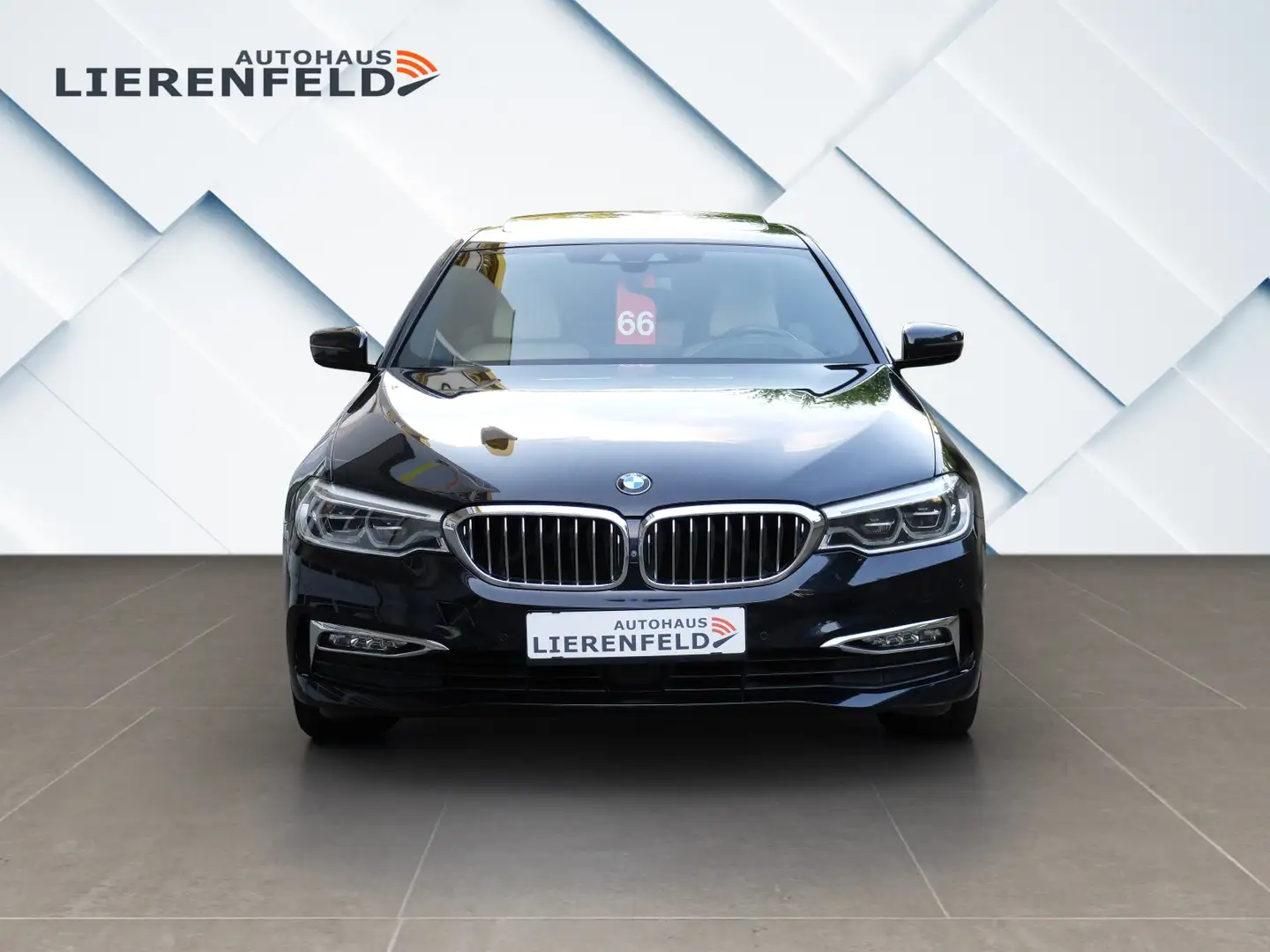 BMW 530 e Luxury Line Individual Einmalige Ausstattung Schwarz - 2