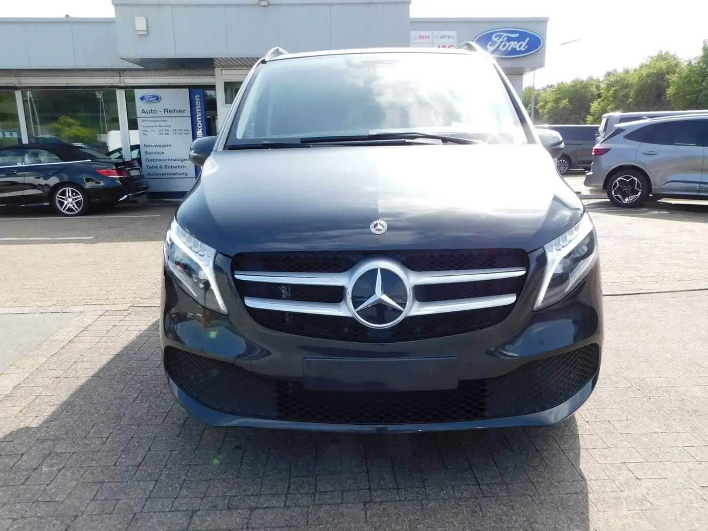 Mercedes-Benz V 250 d EDITION 4MATIC kompakt Garantie 03/27 Grey - 2