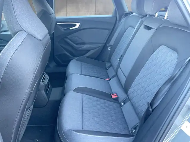 Audi A5 view 9