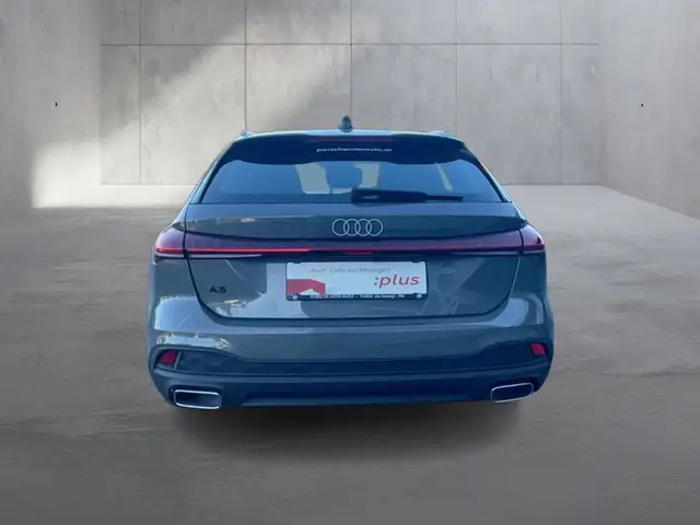 Audi A5 view 4