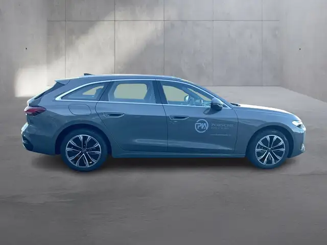 Audi A5 view 5